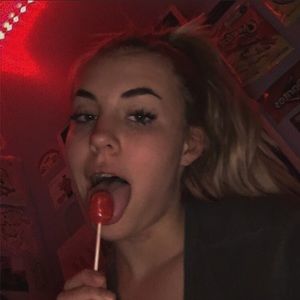 Meet your Posher, Tasha